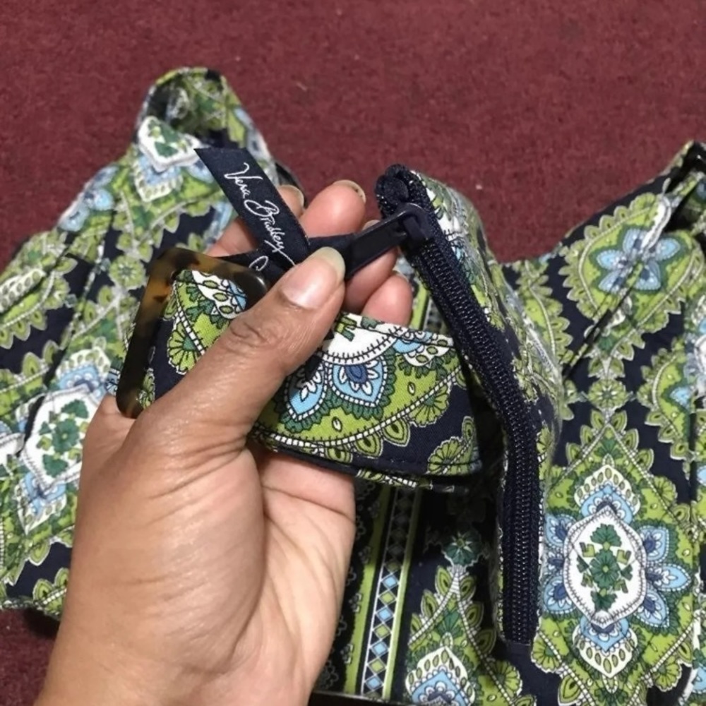 Vera Bradley purse & a matching wallet -cross body - Picture 10 of 10